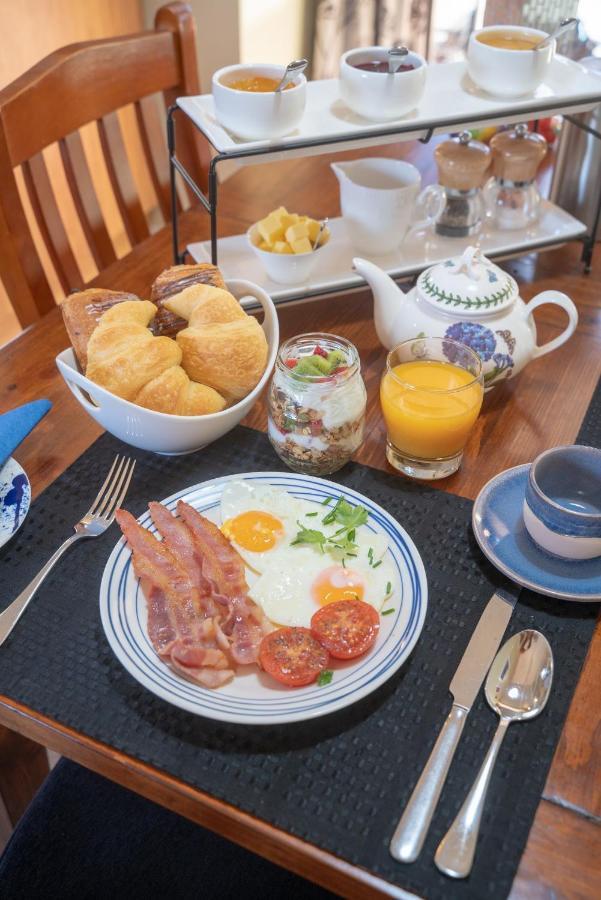 Alpine Rock B&B Te Anau Bagian luar foto
