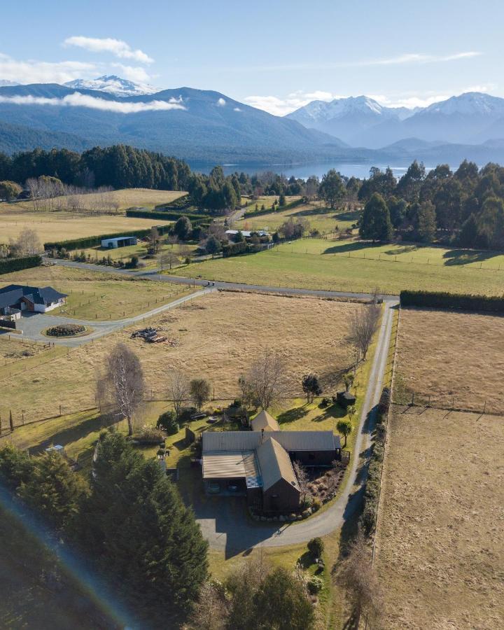 Alpine Rock B&B Te Anau Bagian luar foto
