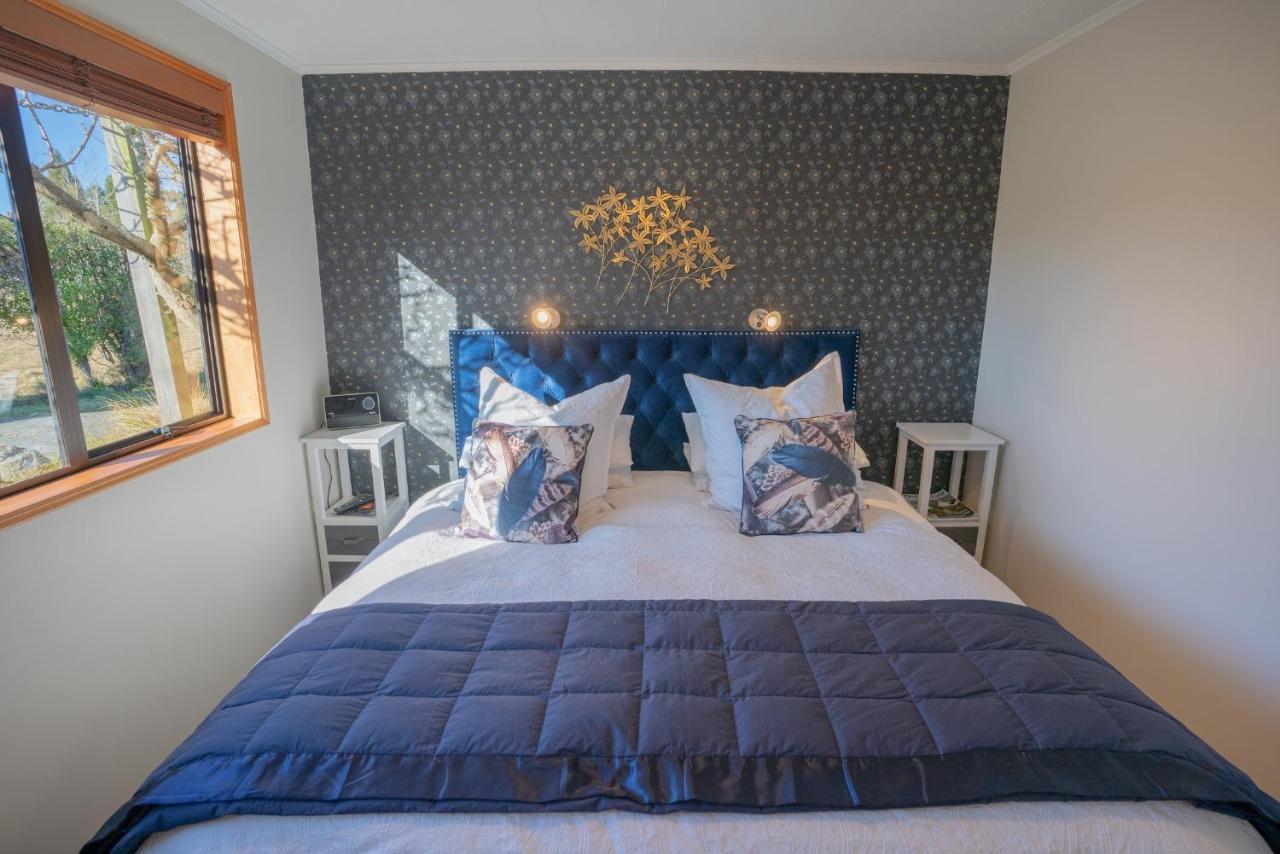 Alpine Rock B&B Te Anau Bagian luar foto