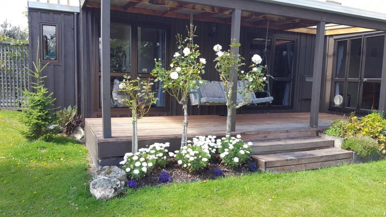Alpine Rock B&B Te Anau Bagian luar foto