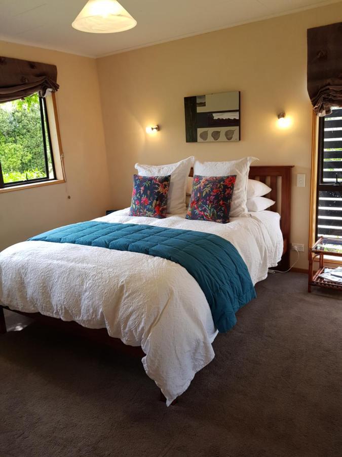 Alpine Rock B&B Te Anau Bagian luar foto
